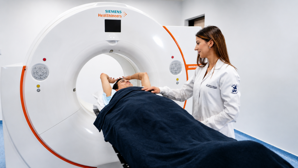 Paciente durante estudio PET CT FAN para tumores neuroendocrinos